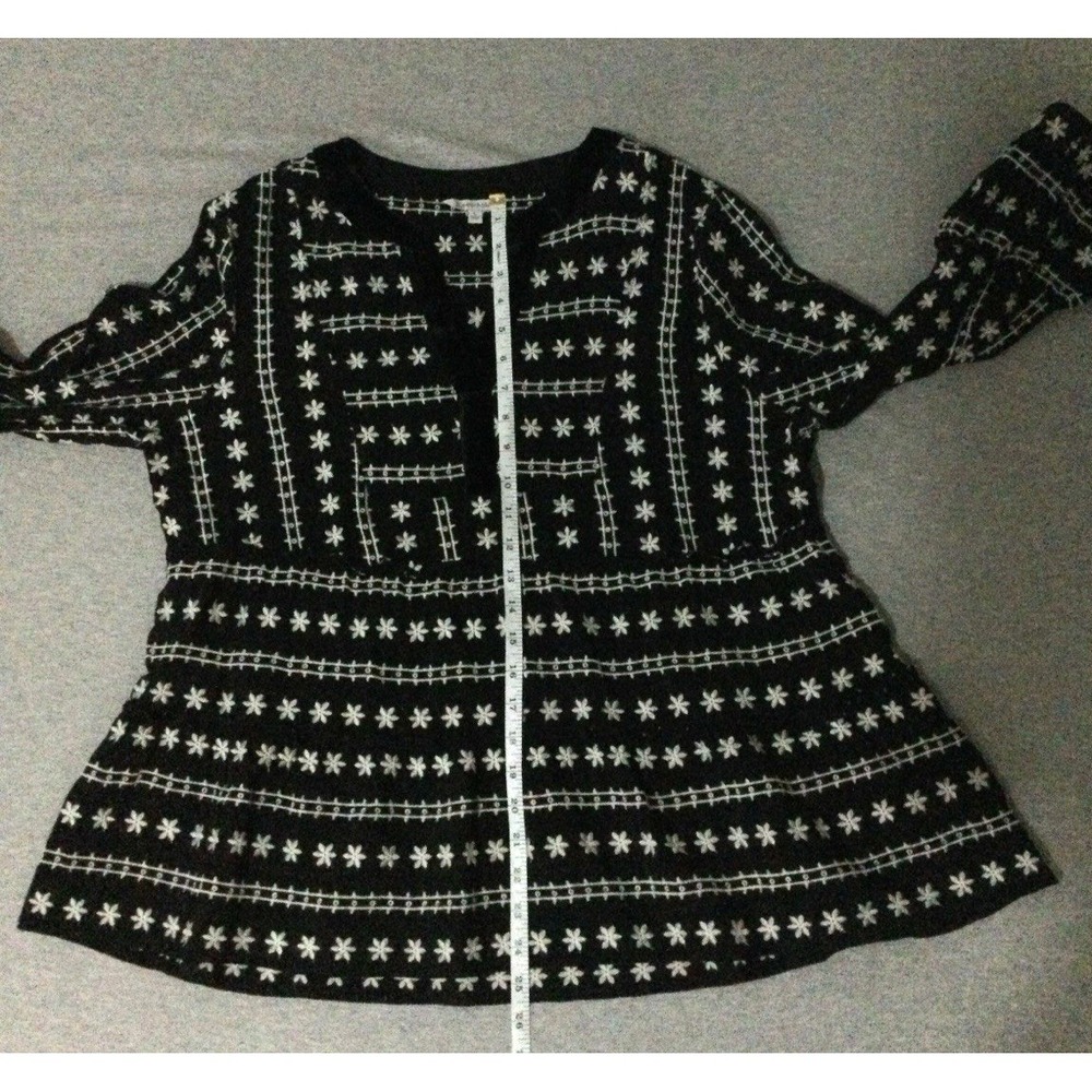 John Mark M Geometric Floral Print Embroidered Front Split V-Neck 3/4 - Picture 10 of 13